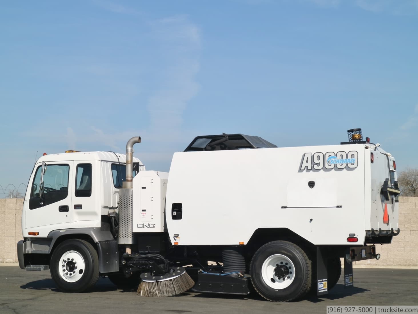 2009 GMC Schwarze A9000 CNG Air Street Sweeper
