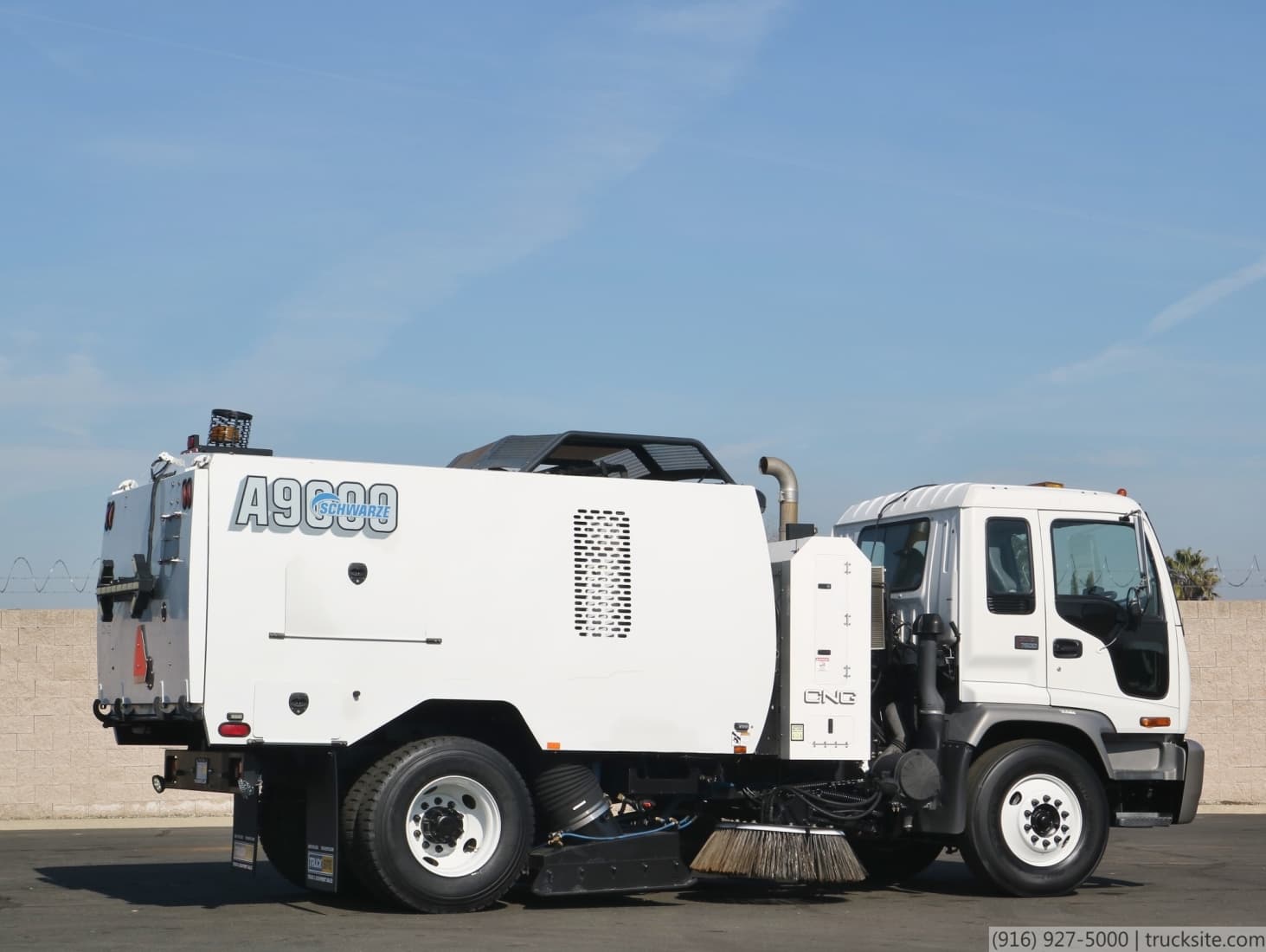 2009 GMC Schwarze A9000 CNG Air Street Sweeper