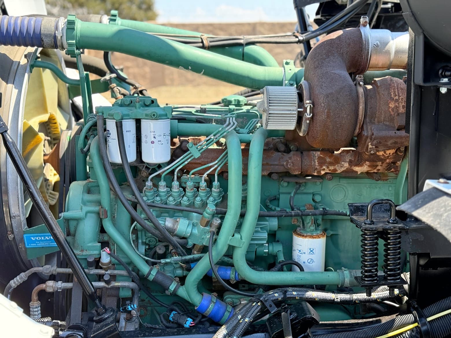 2002 Volvo WX64 Cab & Chassis