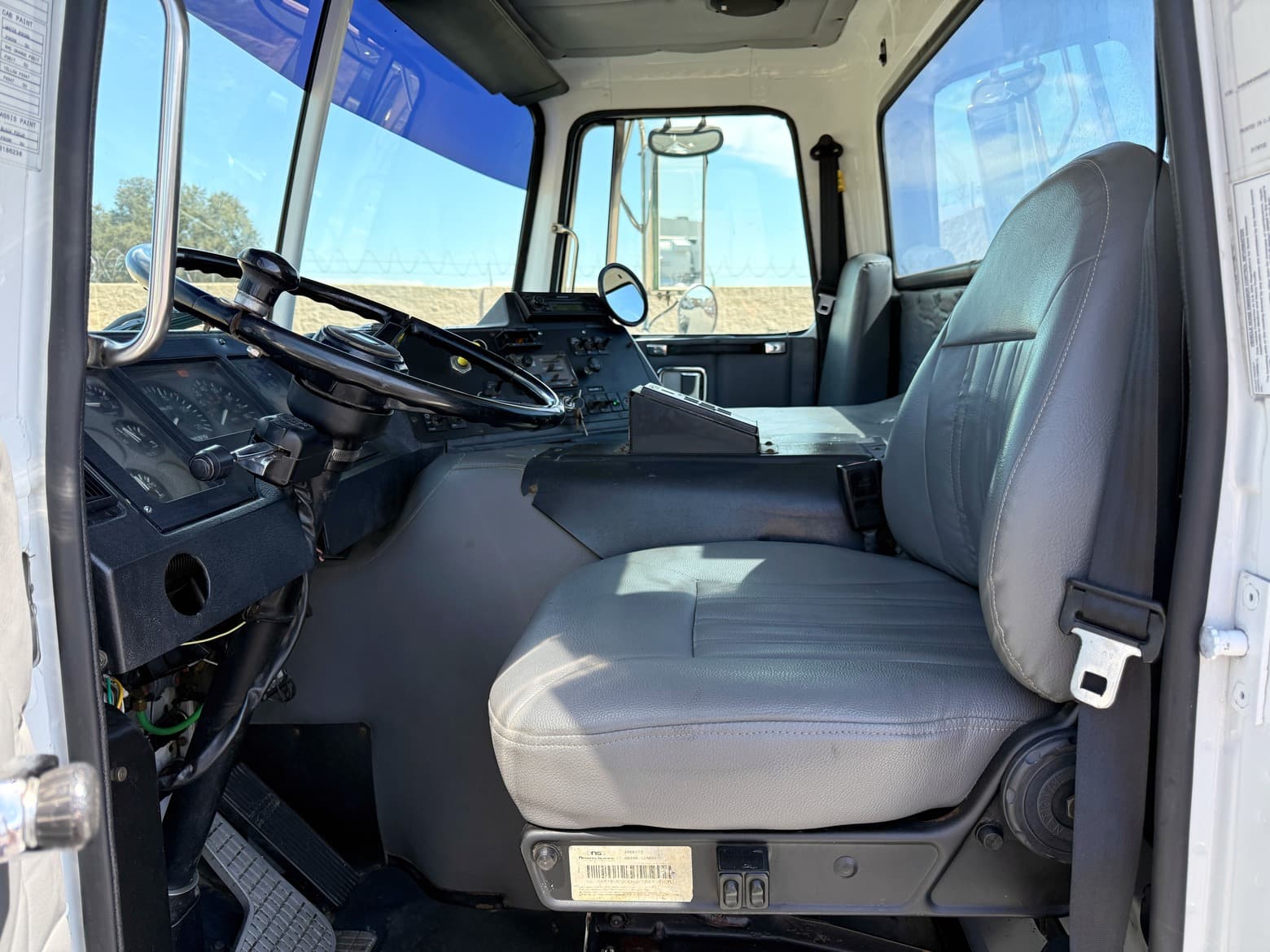 2002 Volvo WX64 Cab & Chassis