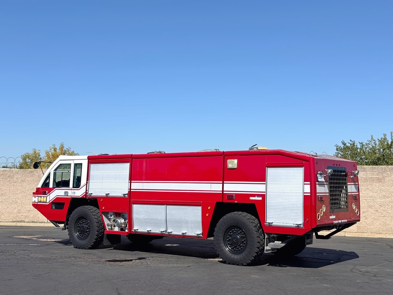 2000 Rosenbauer Panther 4x4 ARFF Aircraft Rescue Truck