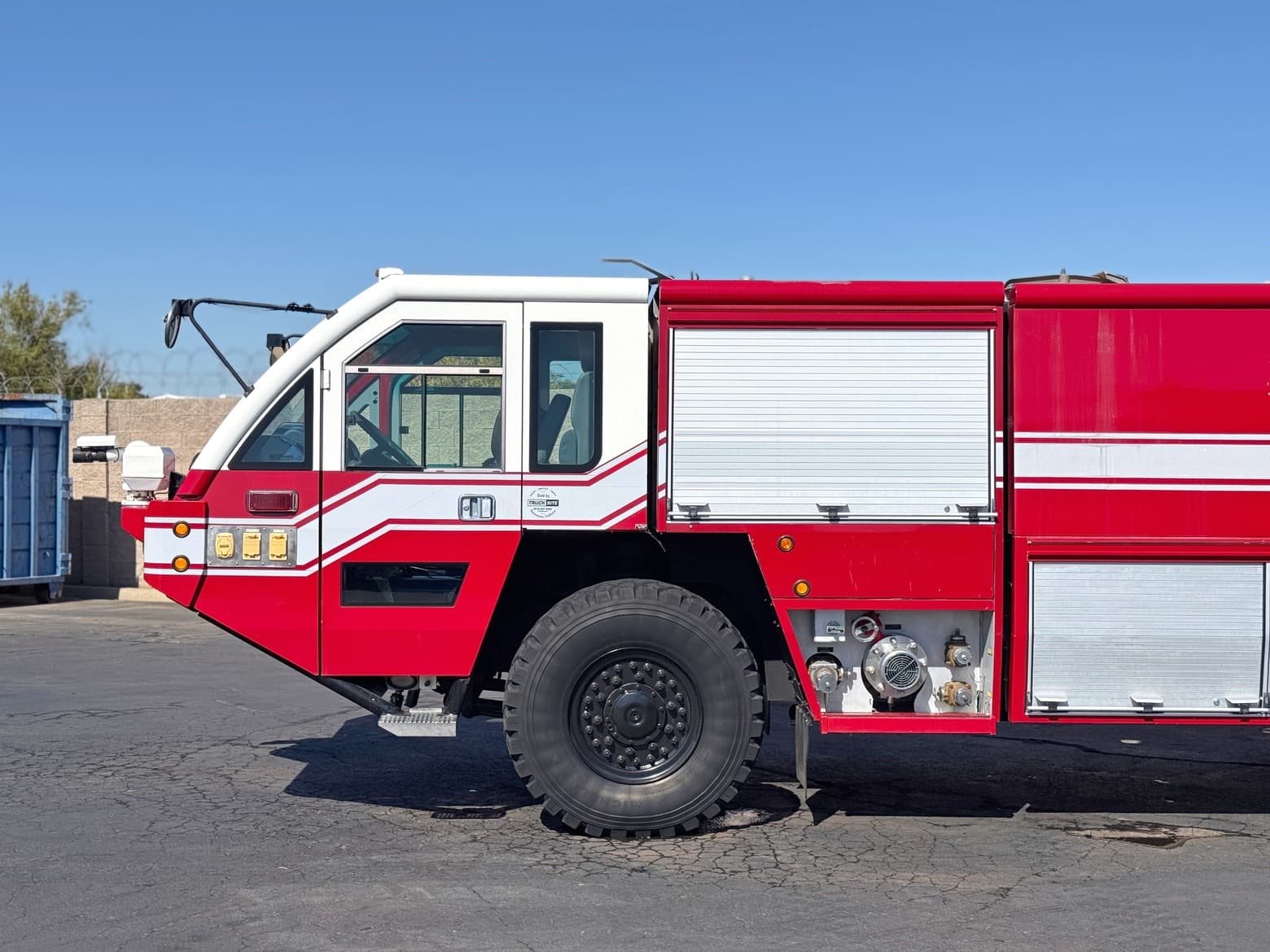 2000 Rosenbauer Panther 4x4 ARFF Aircraft Rescue Truck