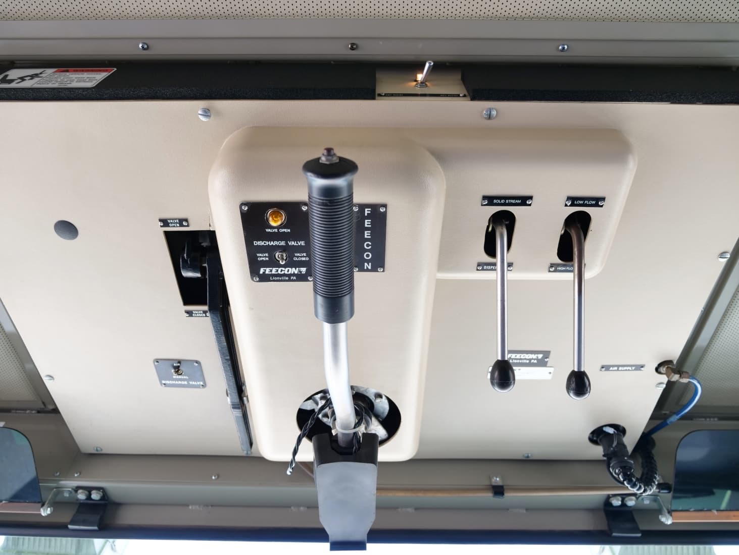 1997 Oshkosh T-1500 4x4 ARFF Aircraft Rescue Truck