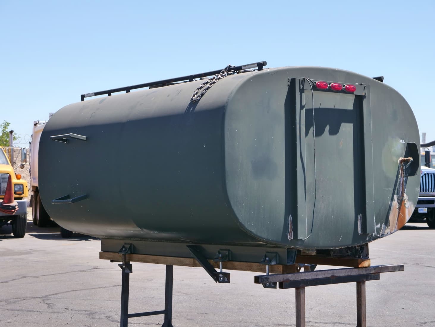 Isometrics 1,500 Gallon Stainless Steel Water Tank