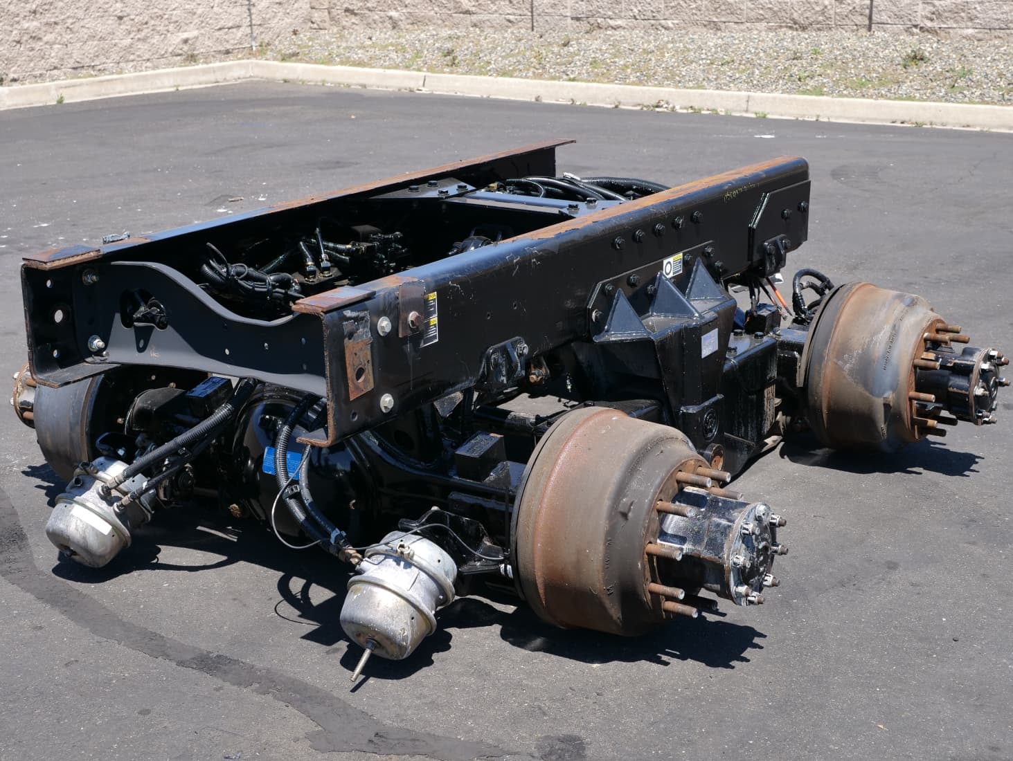 Meritor/Rockwell RT 40/145P Tandem Rear Axle & Ridewell Suspension