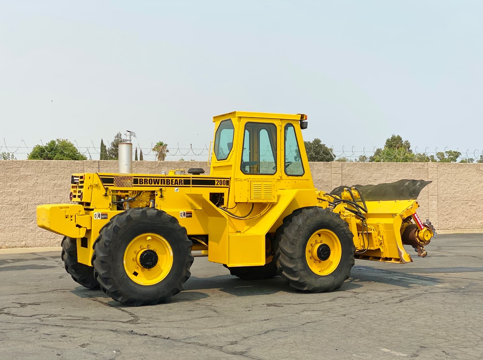 Brown Bear 200 4x4 Composting Sludge Paddle Aerator