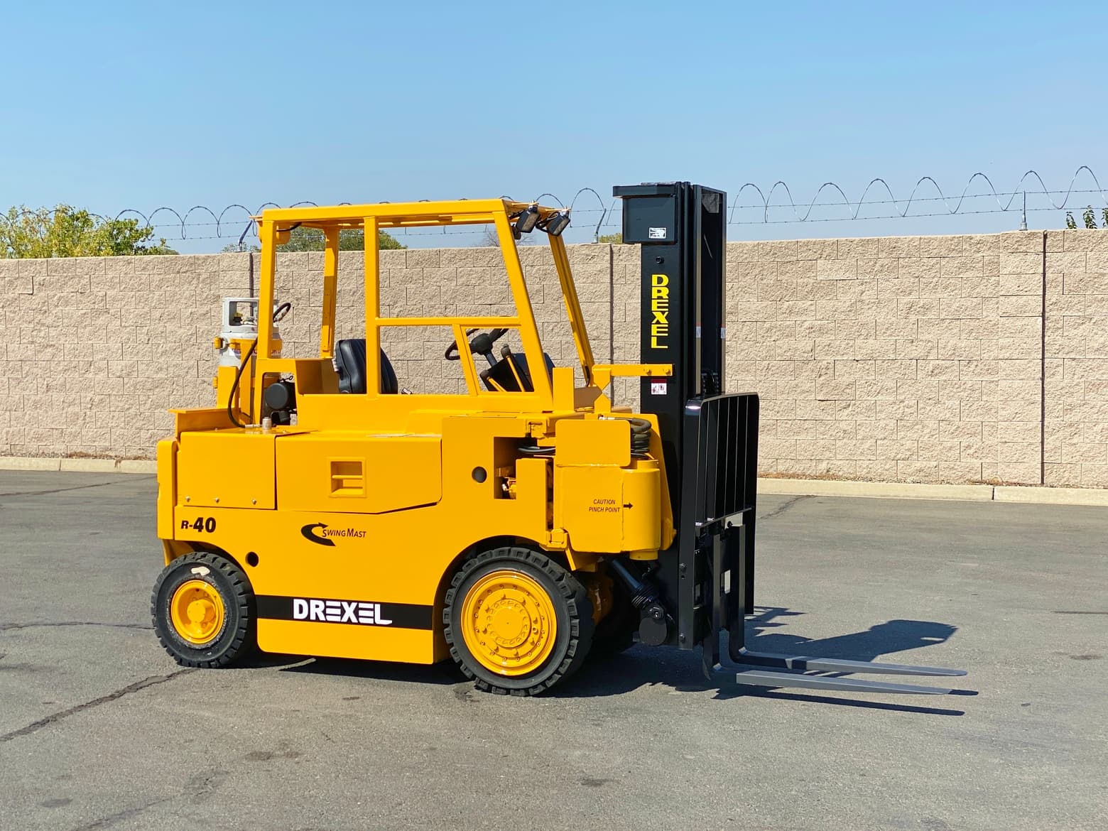 Landoll Drexel R40SL-LP SwingMast Propane Forklift