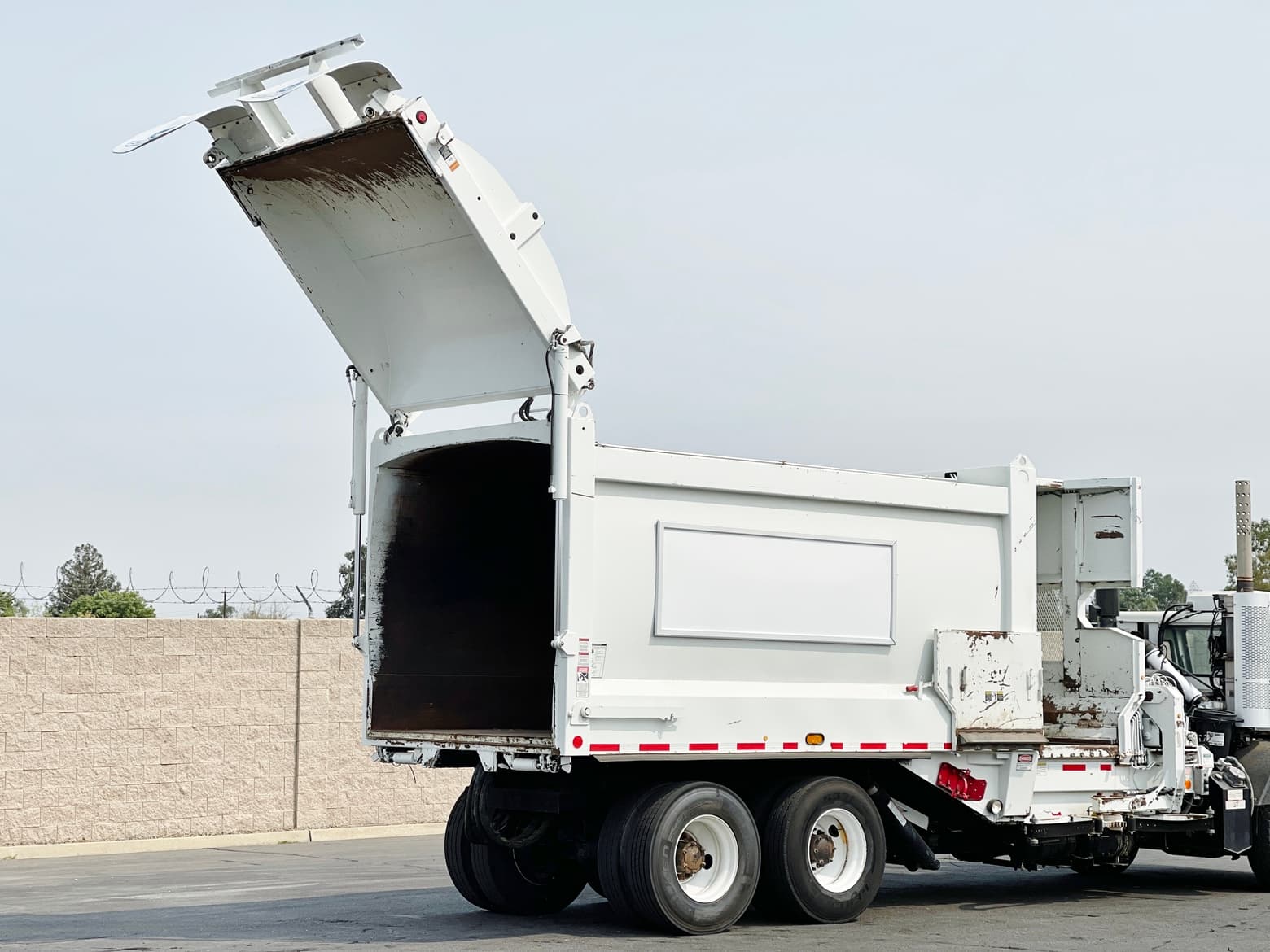 2008 Heil MultiTask SL 30 YD Side Loader Body & Arm