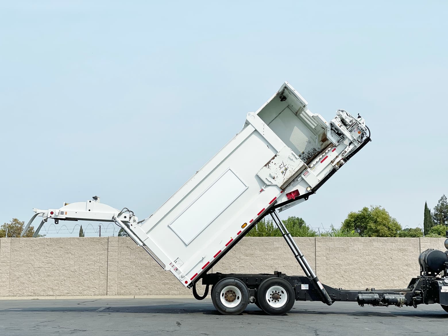 2008 Heil MultiTask SL 30 YD Side Loader Body & Arm