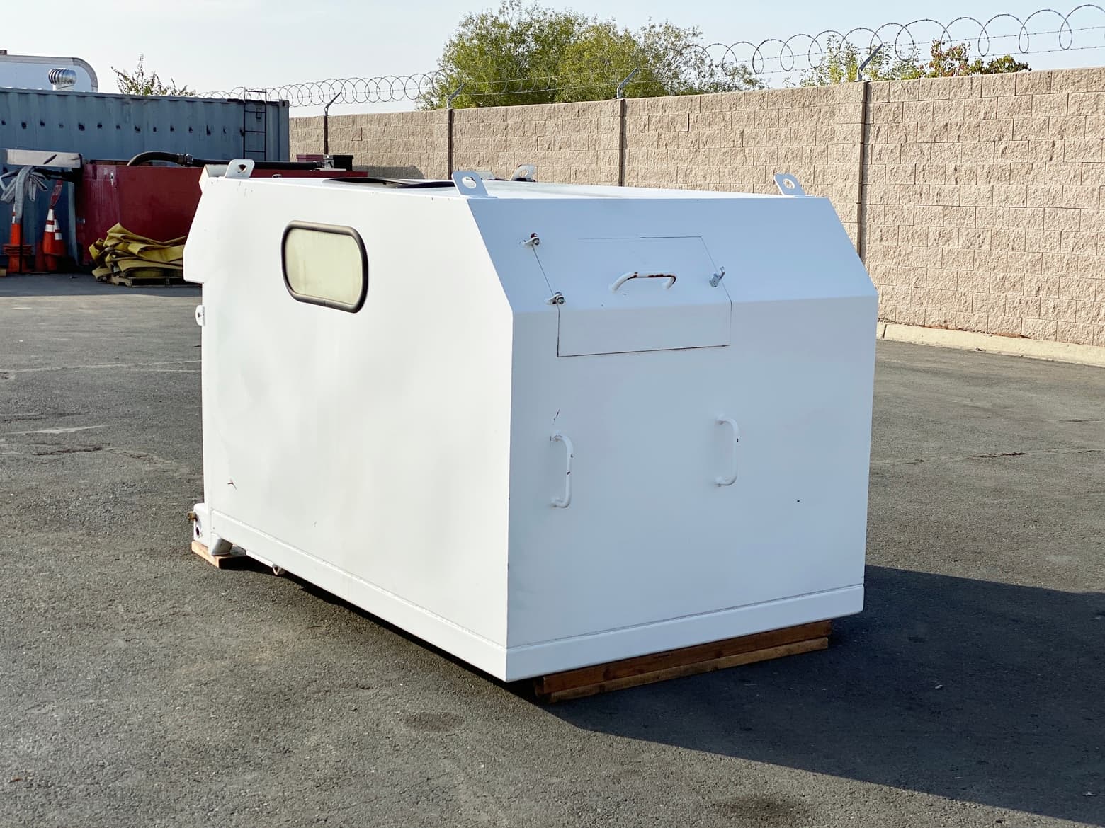 Gladiator Sweeper Hopper