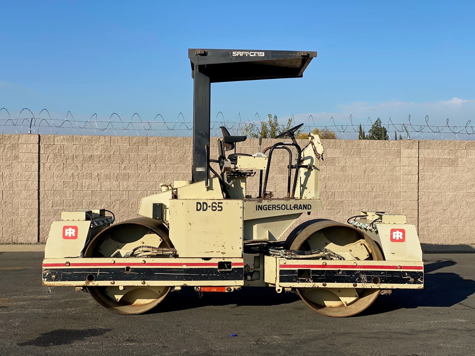 1991 Ingersoll Rand DD65 Double Drum Vibratory Roller
