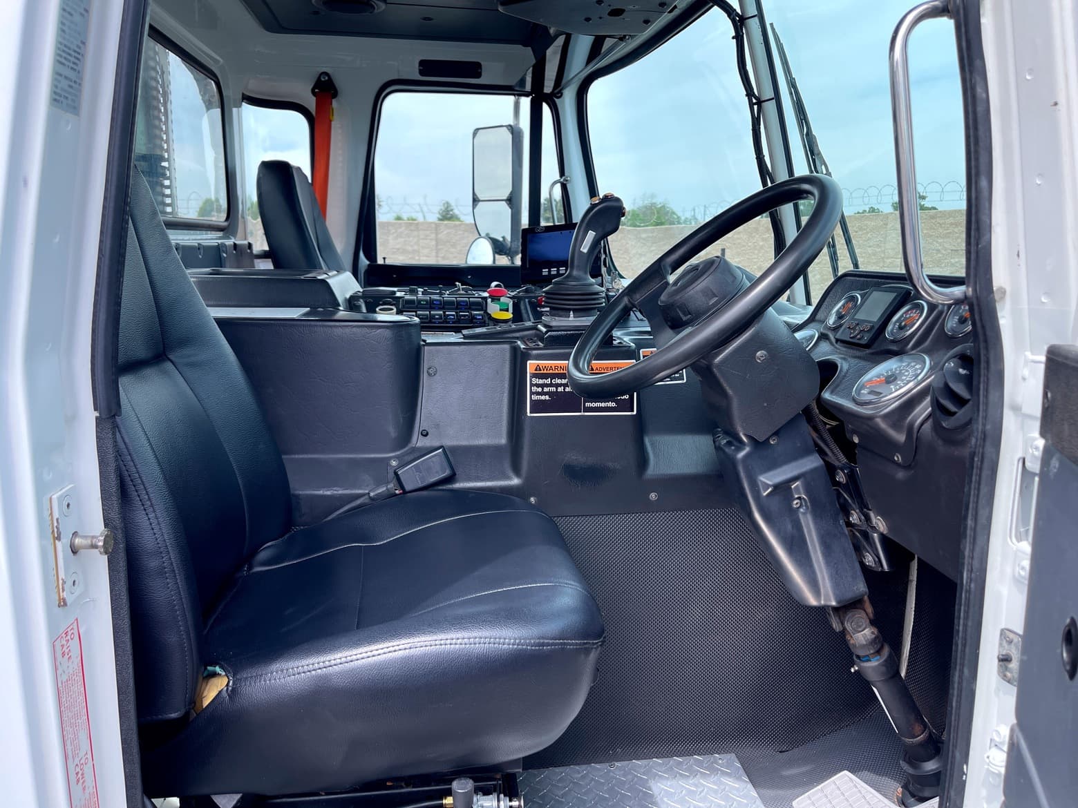 2014 Autocar CNG Labrie Expert 2000 31YD ASL Garbage Truck