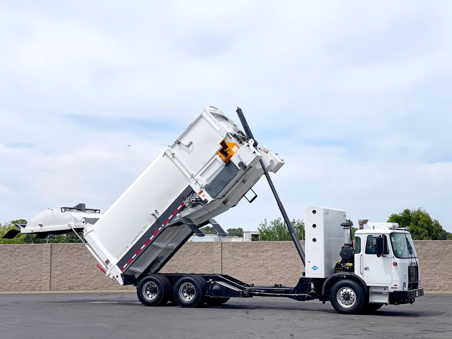 2014 Autocar CNG Labrie Expert 2000 31YD ASL Garbage Truck