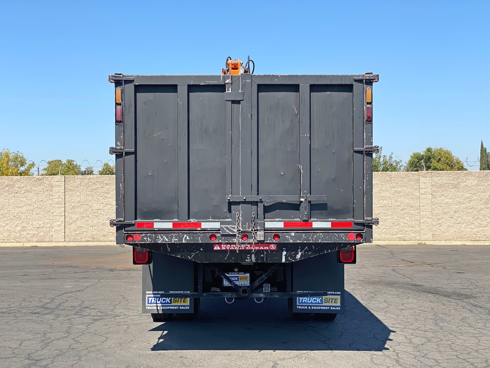 2005 International Petersen TL-3 Grapple Truck