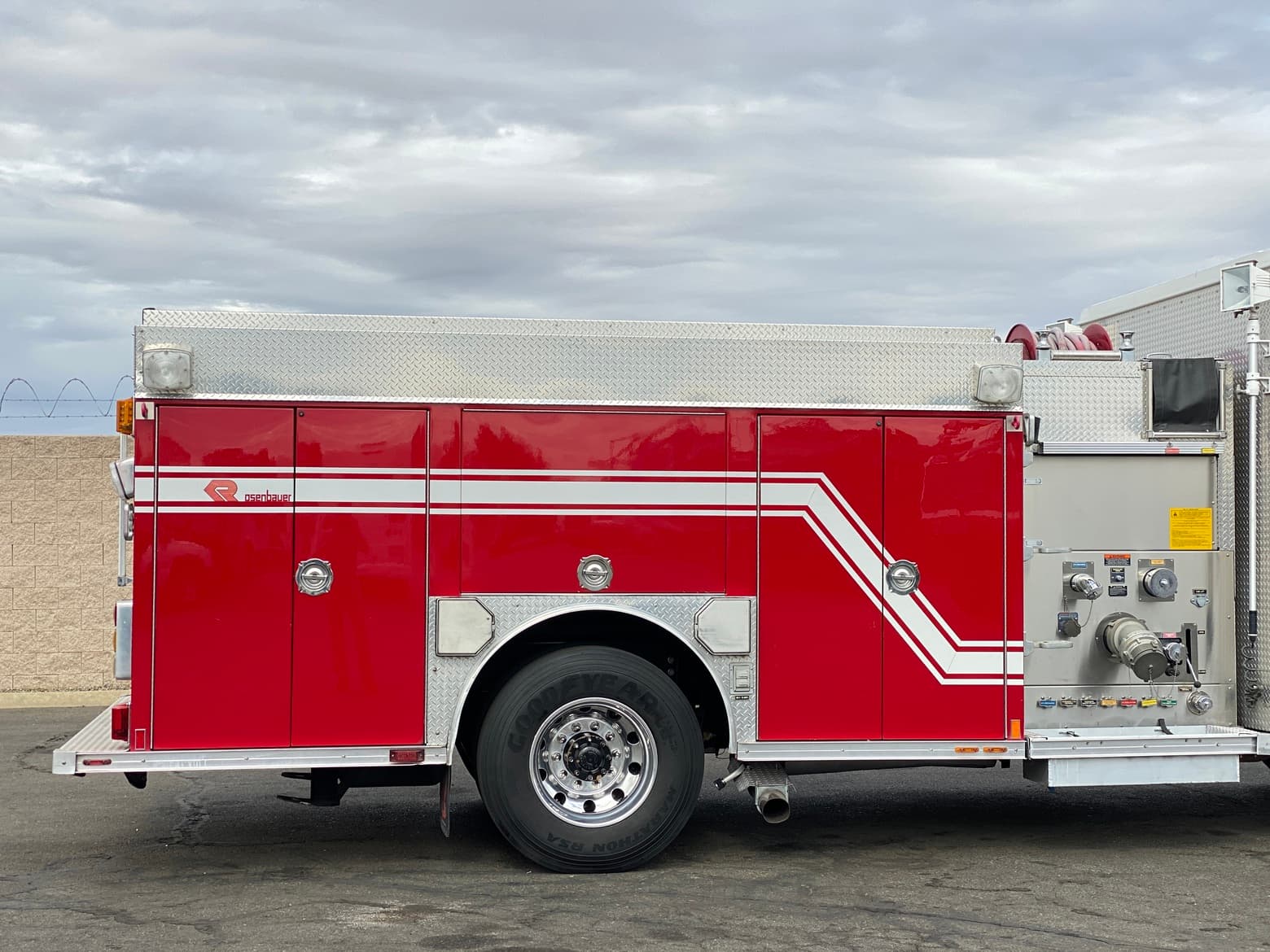 2005 HME 500/1500/20 Fire Rescue Pumper