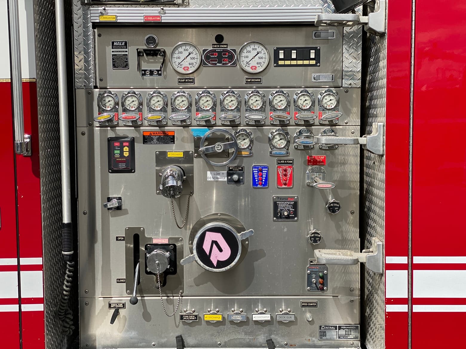 2005 HME 500/1500/20 Fire Rescue Pumper