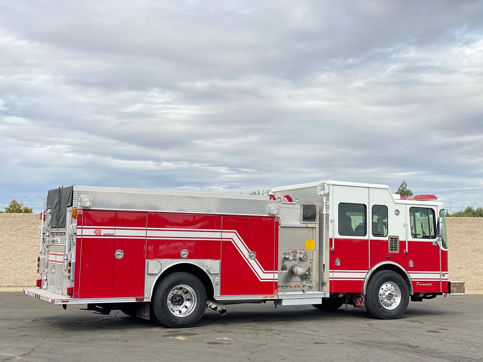 2005 HME 500/1500/20 Fire Rescue Pumper