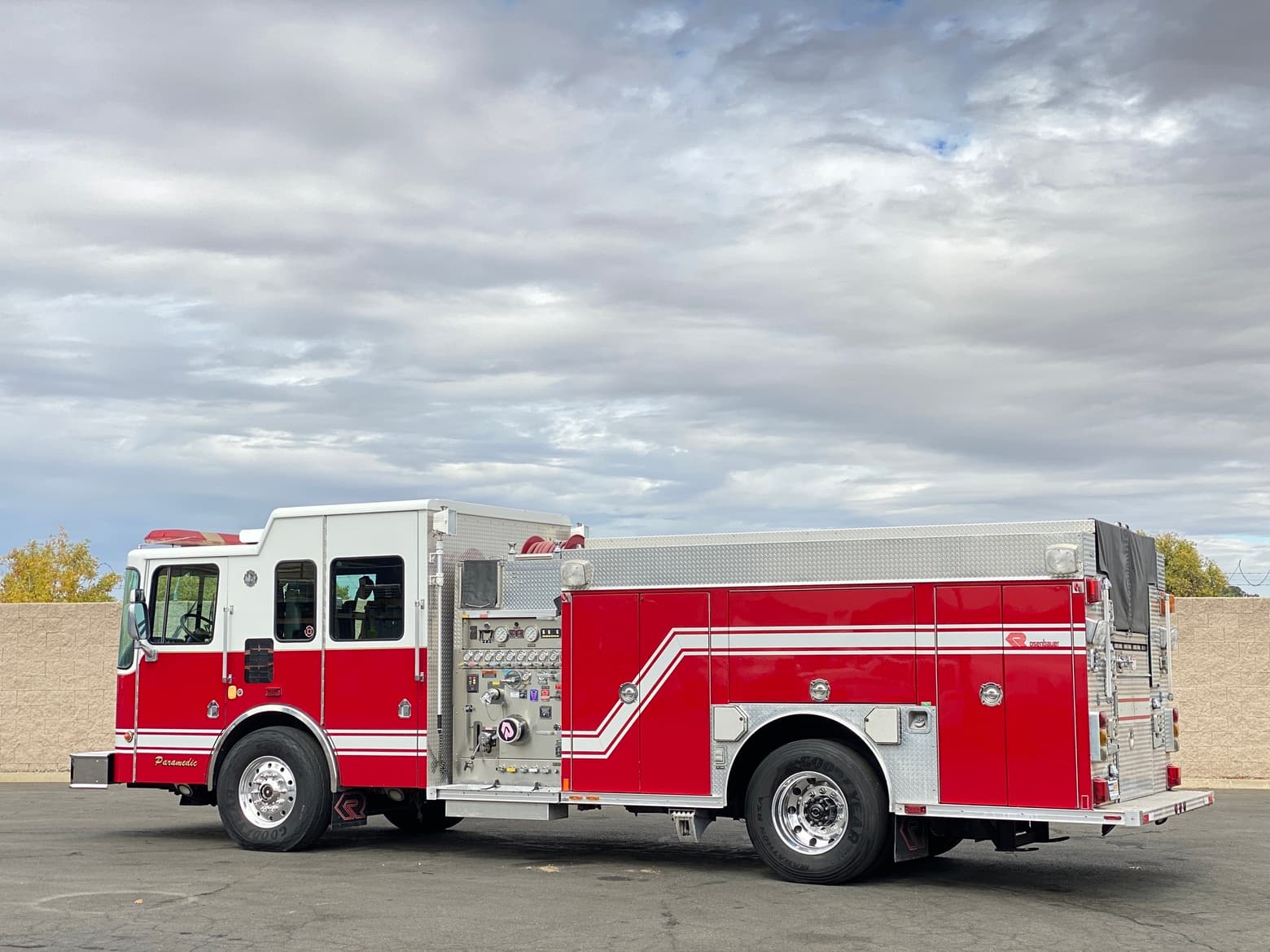 2005 HME 500/1500/20 Fire Rescue Pumper