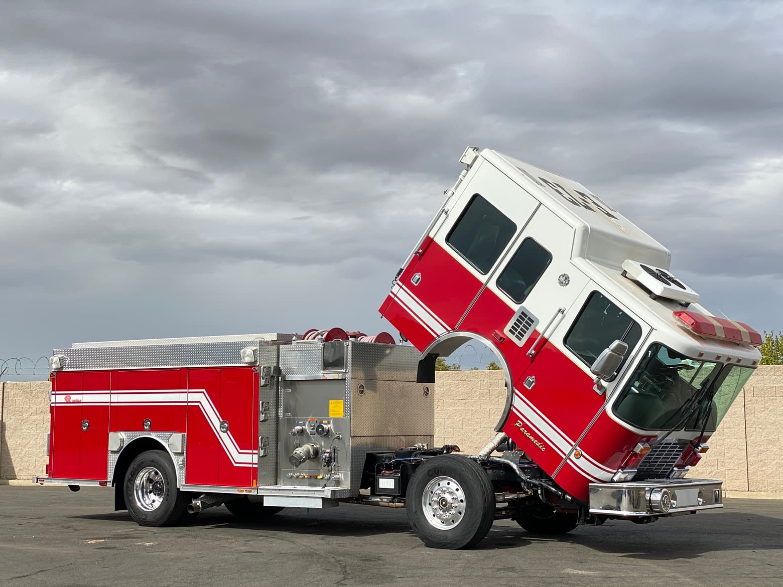 2005 HME 500/1500/20 Fire Rescue Pumper