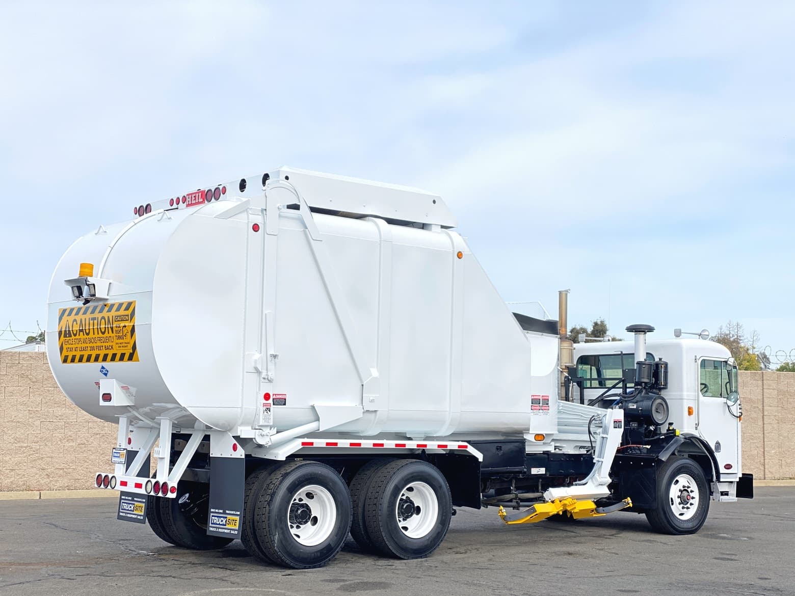 2011 Peterbilt Heil Rapid Rail 33 YD CNG ASL Garbage Truck