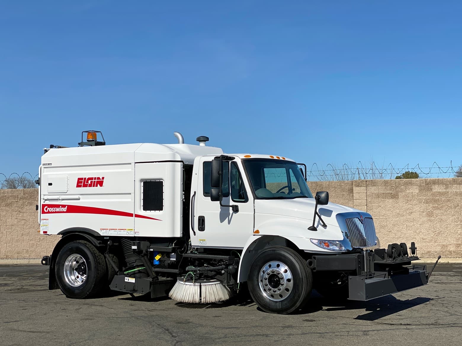 2011 International Elgin Crosswind FSX Airport Runway Sweeper