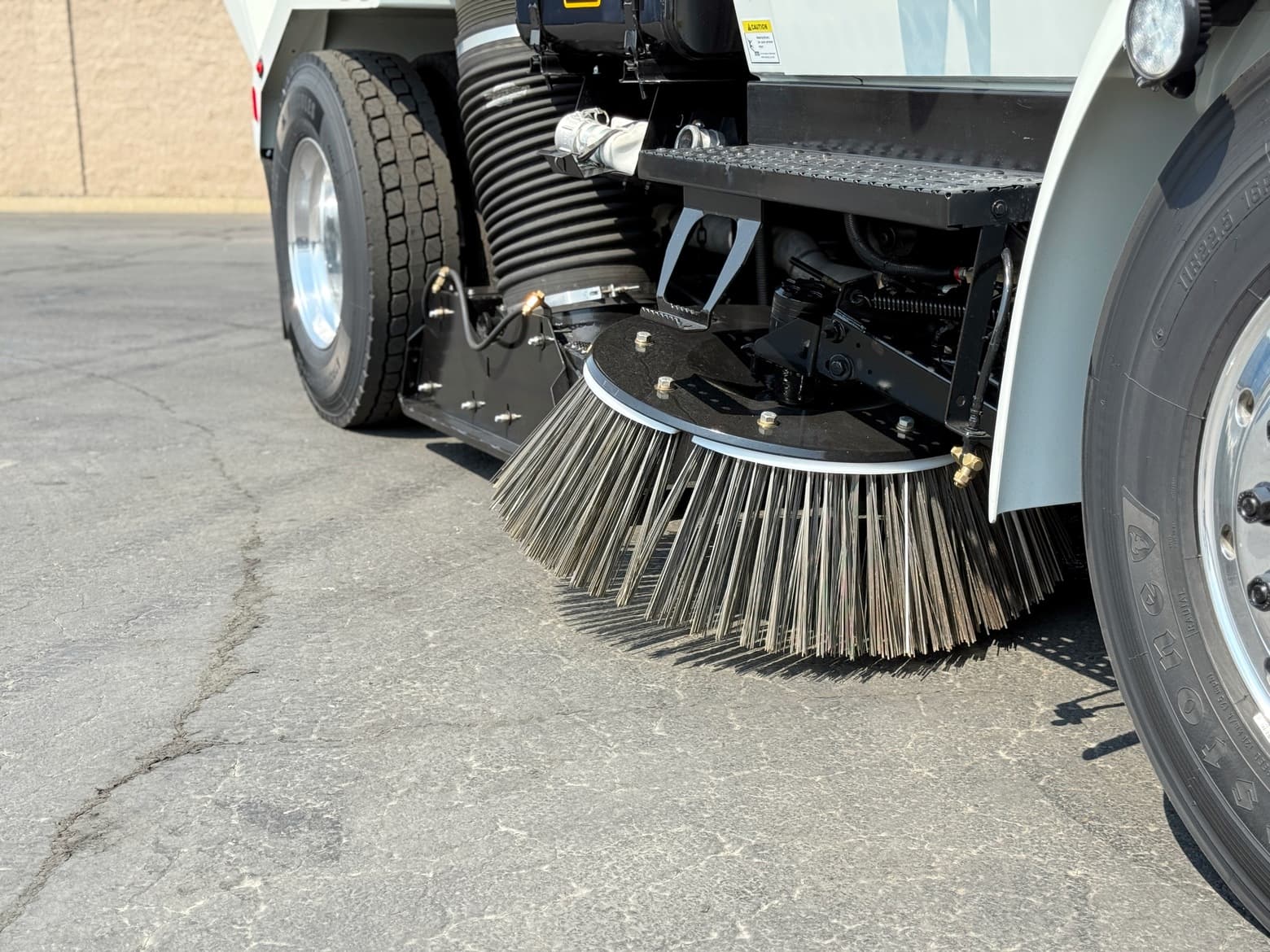 2008 International 4300 Tymco 600 BAH Air Street Sweeper