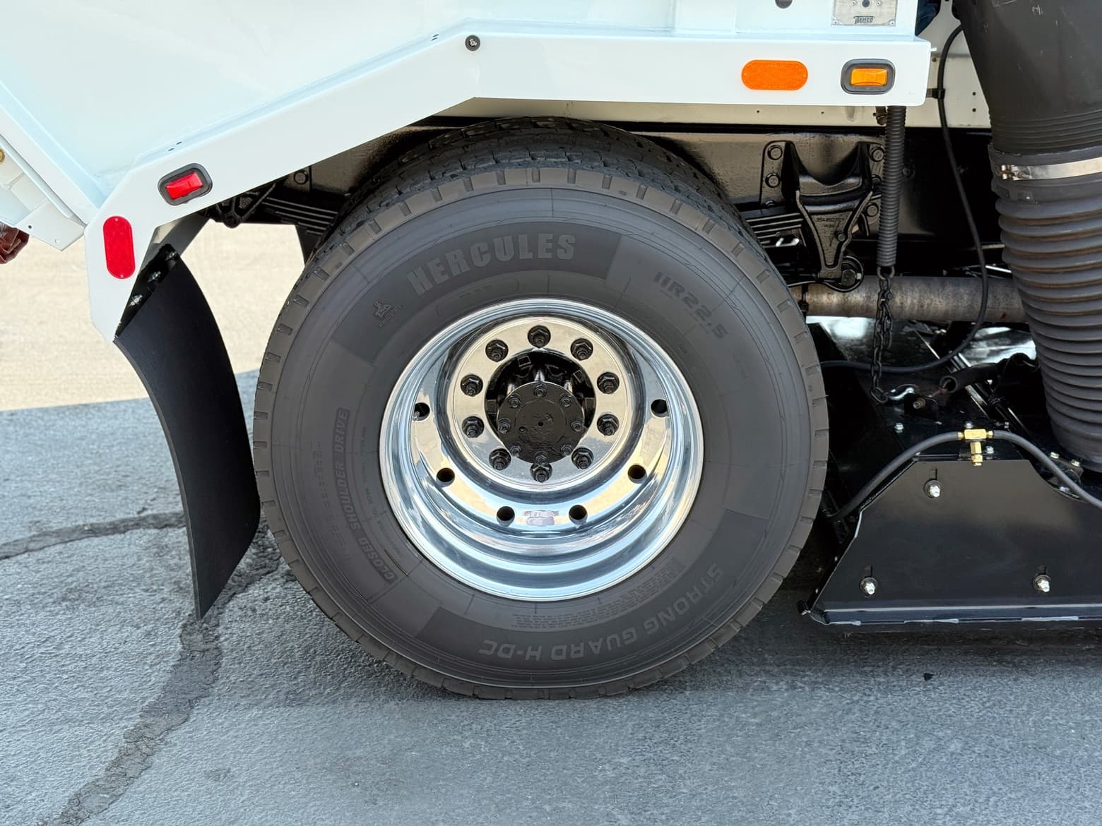 2008 International 4300 Tymco 600 BAH Air Street Sweeper