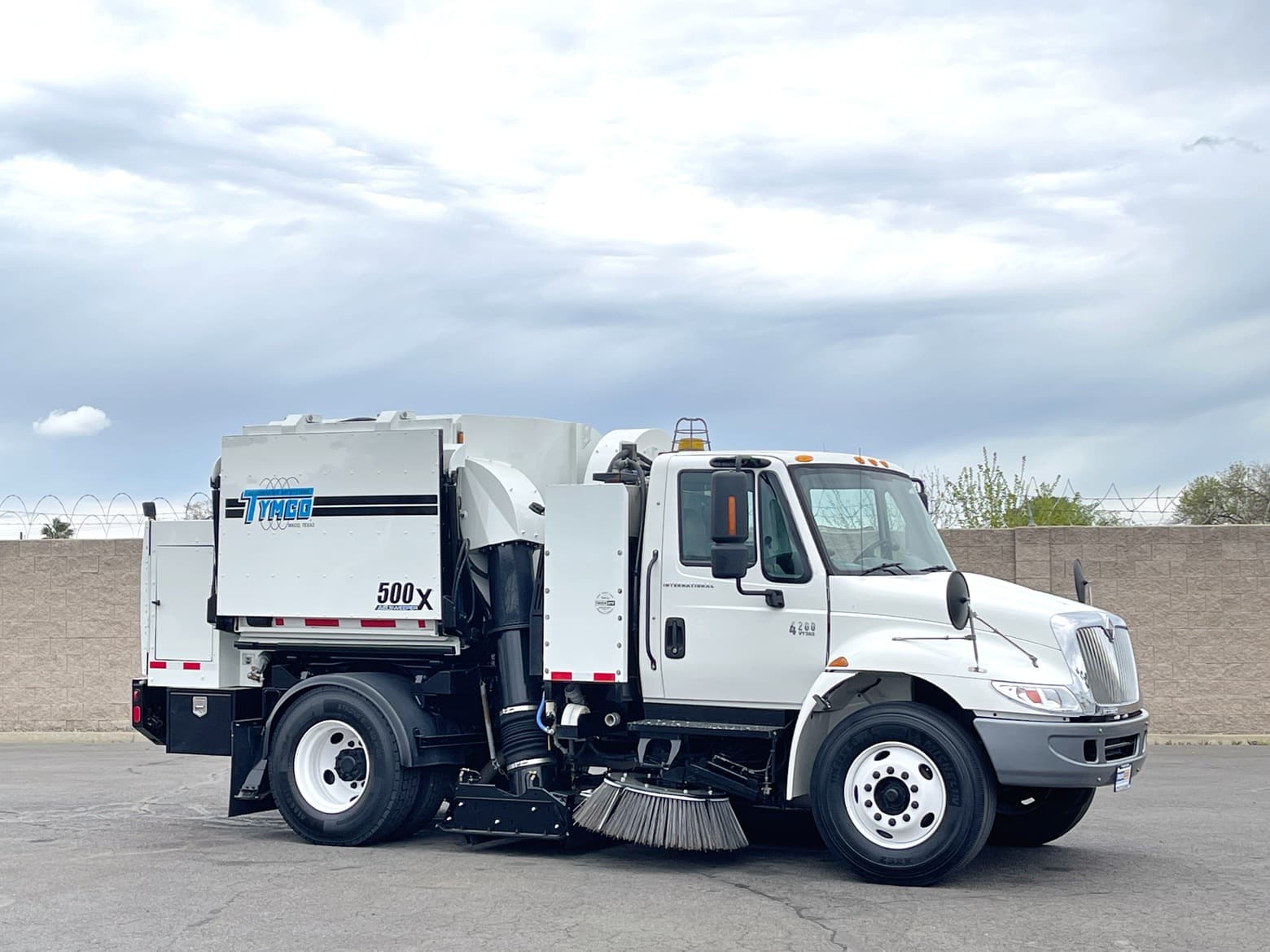 2006 International 4200 Tymco 500X Regenerative Air Street Sweeper