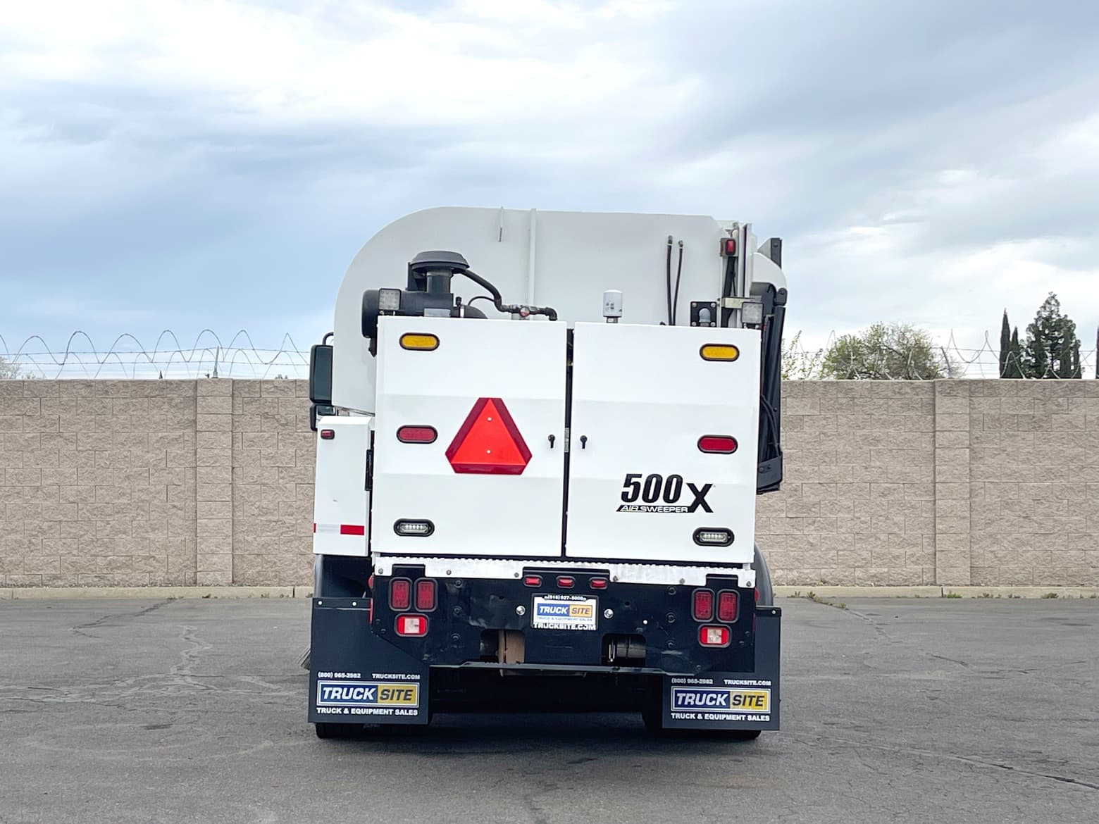 2006 International 4200 Tymco 500X Regenerative Air Street Sweeper
