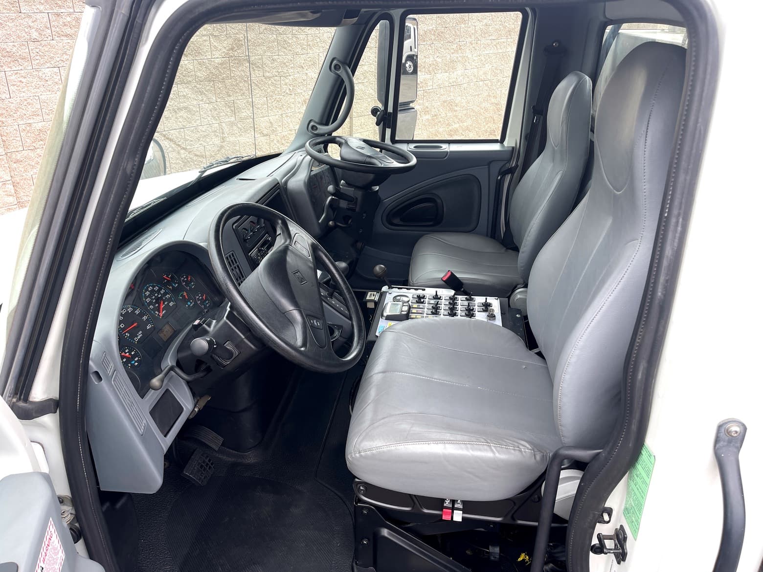 2006 International 4200 Tymco 500X Regenerative Air Street Sweeper