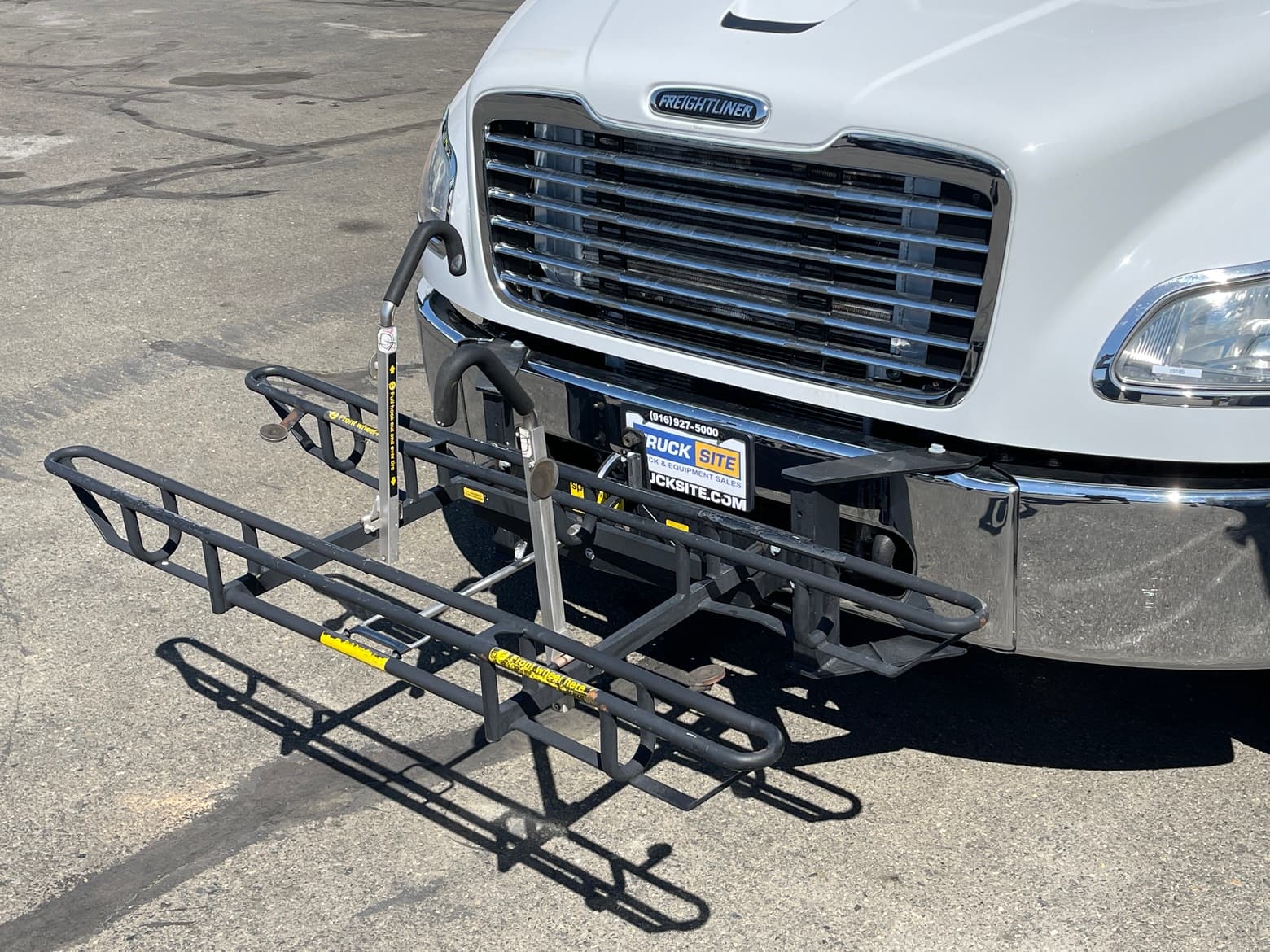 2017 Freightliner Glaval Passenger Shuttle Bus