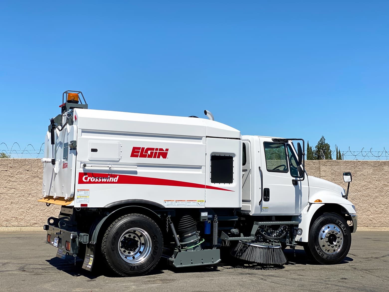 2011 International 4300 Elgin Crosswind Air Street Sweeper
