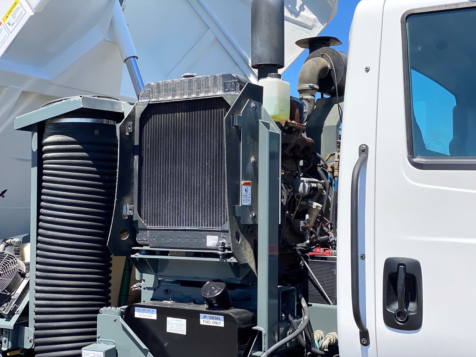 2011 International 4300 Elgin Crosswind Air Street Sweeper