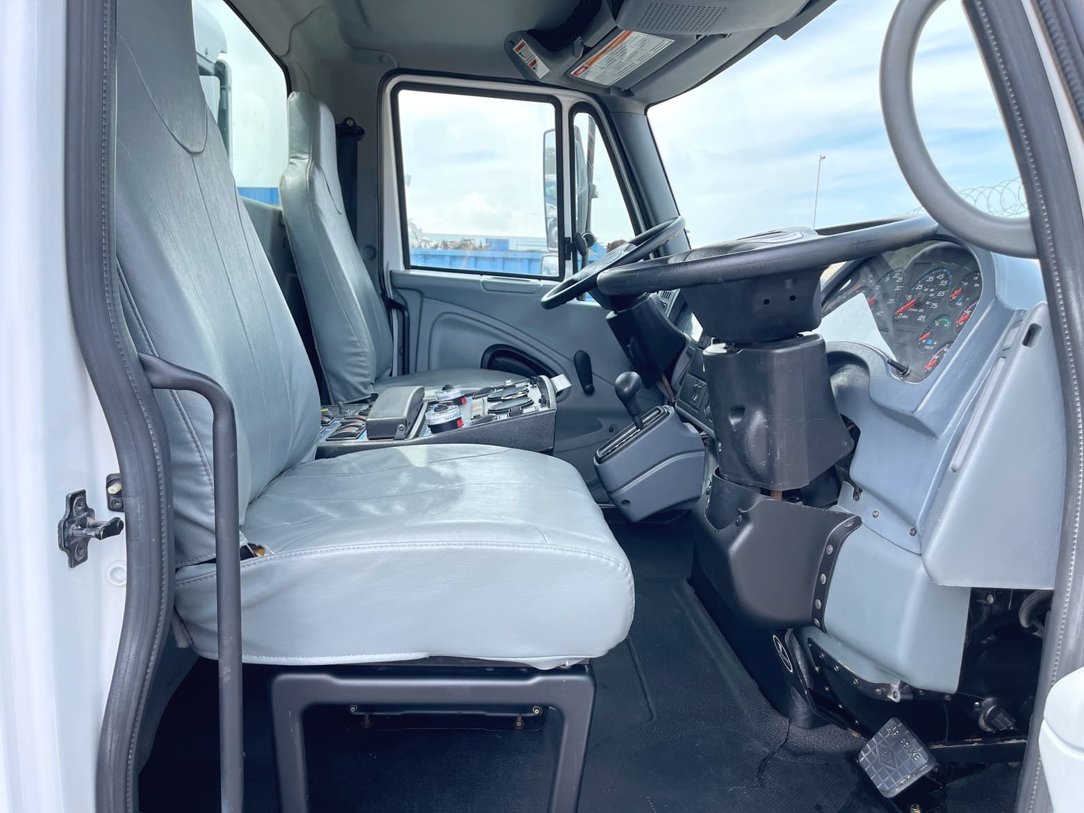 2011 International Elgin Crosswind Sweeper