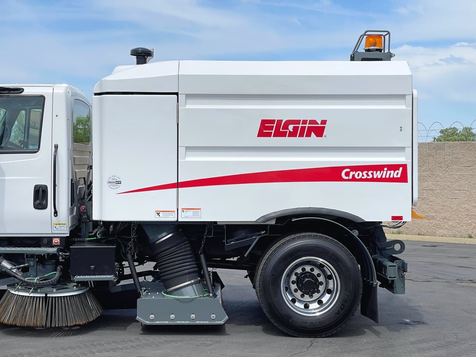 2011 International Elgin Crosswind Sweeper