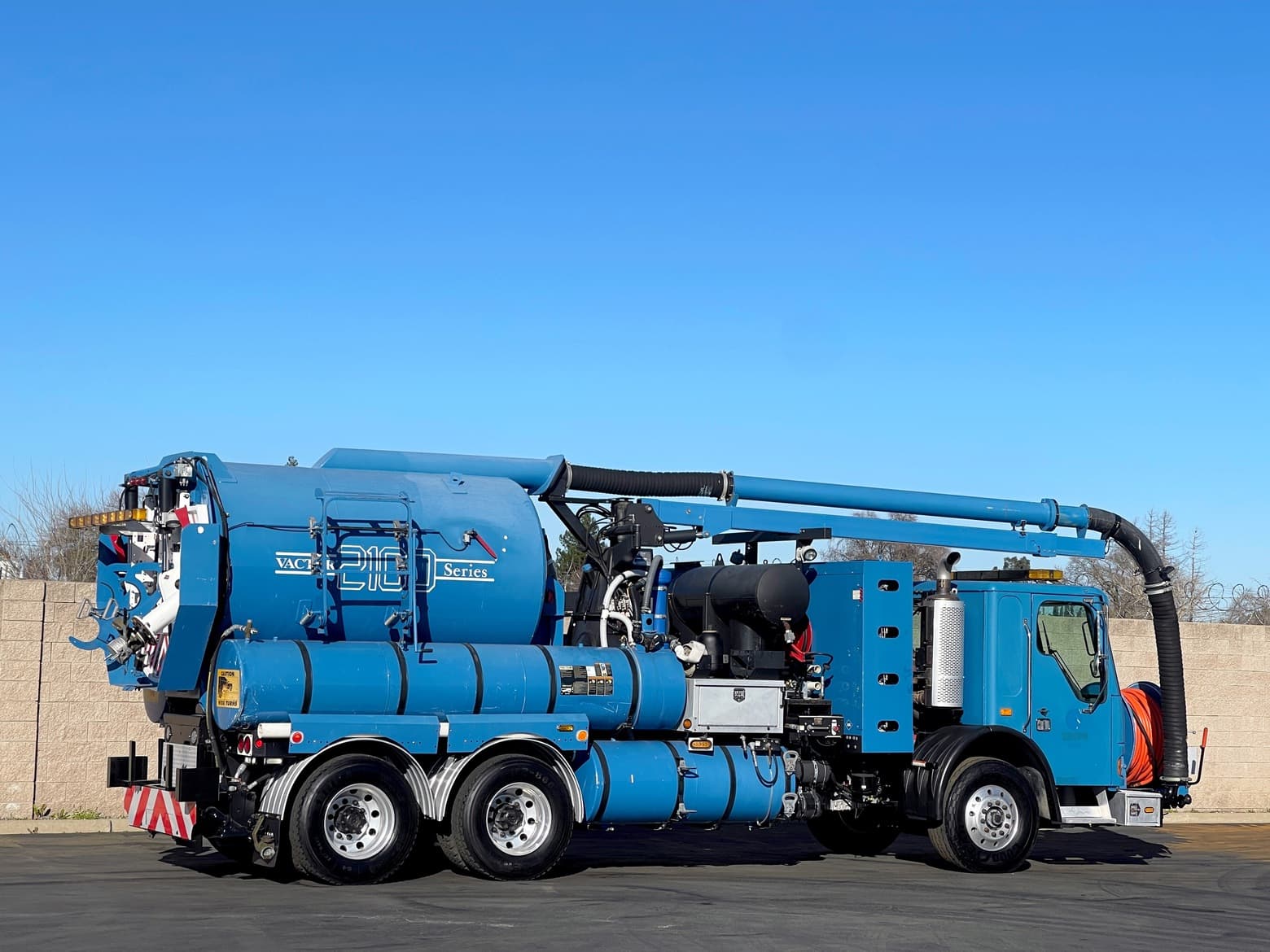 2011 Freightliner Vactor 2100 PD Combo Sewer Truck