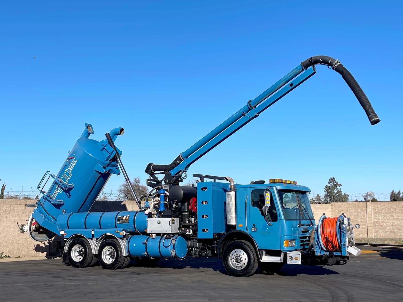 2011 Freightliner Vactor 2100 PD Combo Sewer Truck