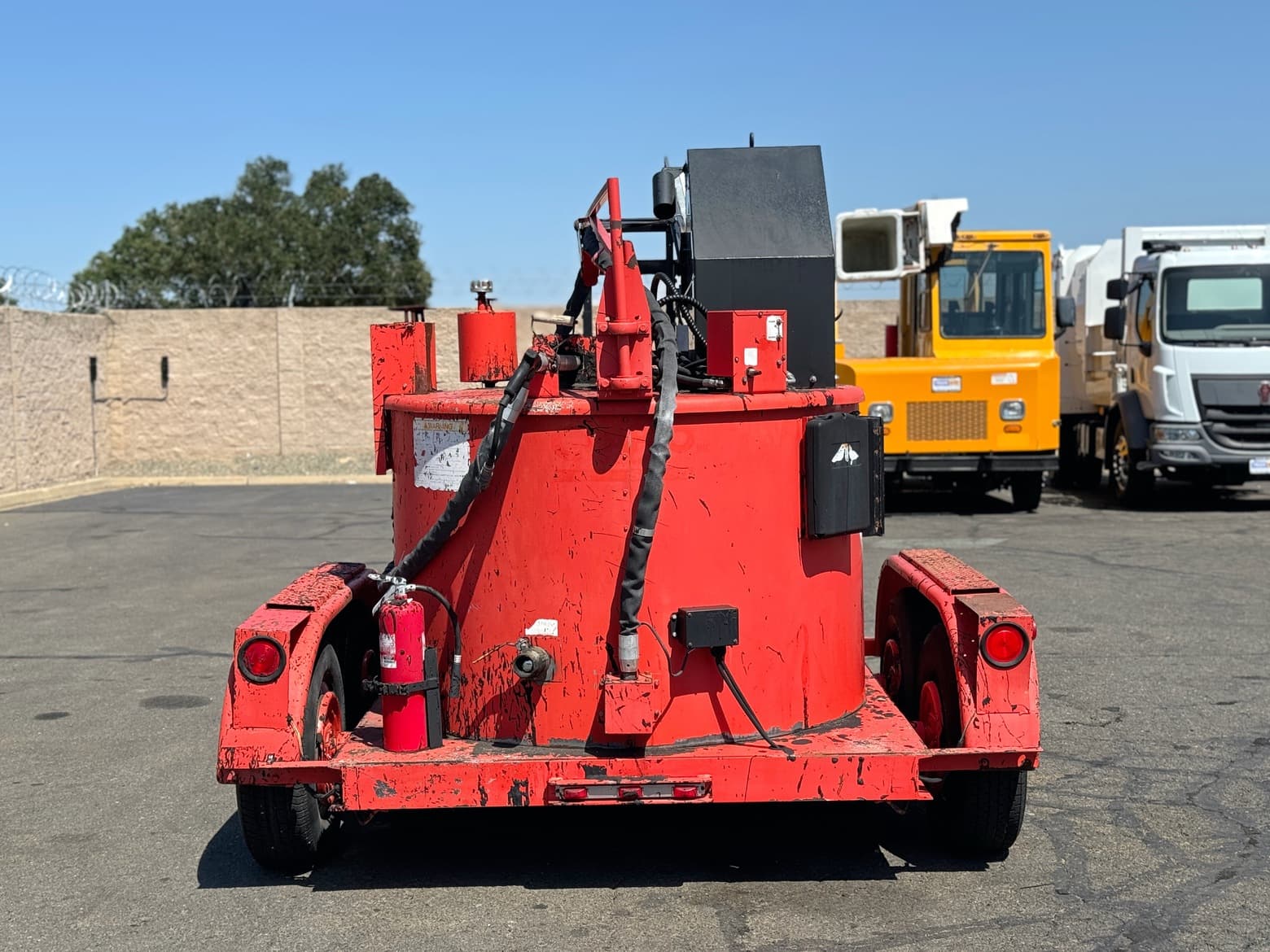 2006 Crafco Super Shot 250 Sealant Tank / Crack Sealer