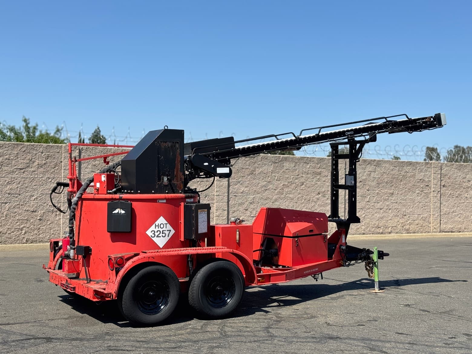 2006 Crafco Super Shot 250 Sealant Tank / Crack Sealer