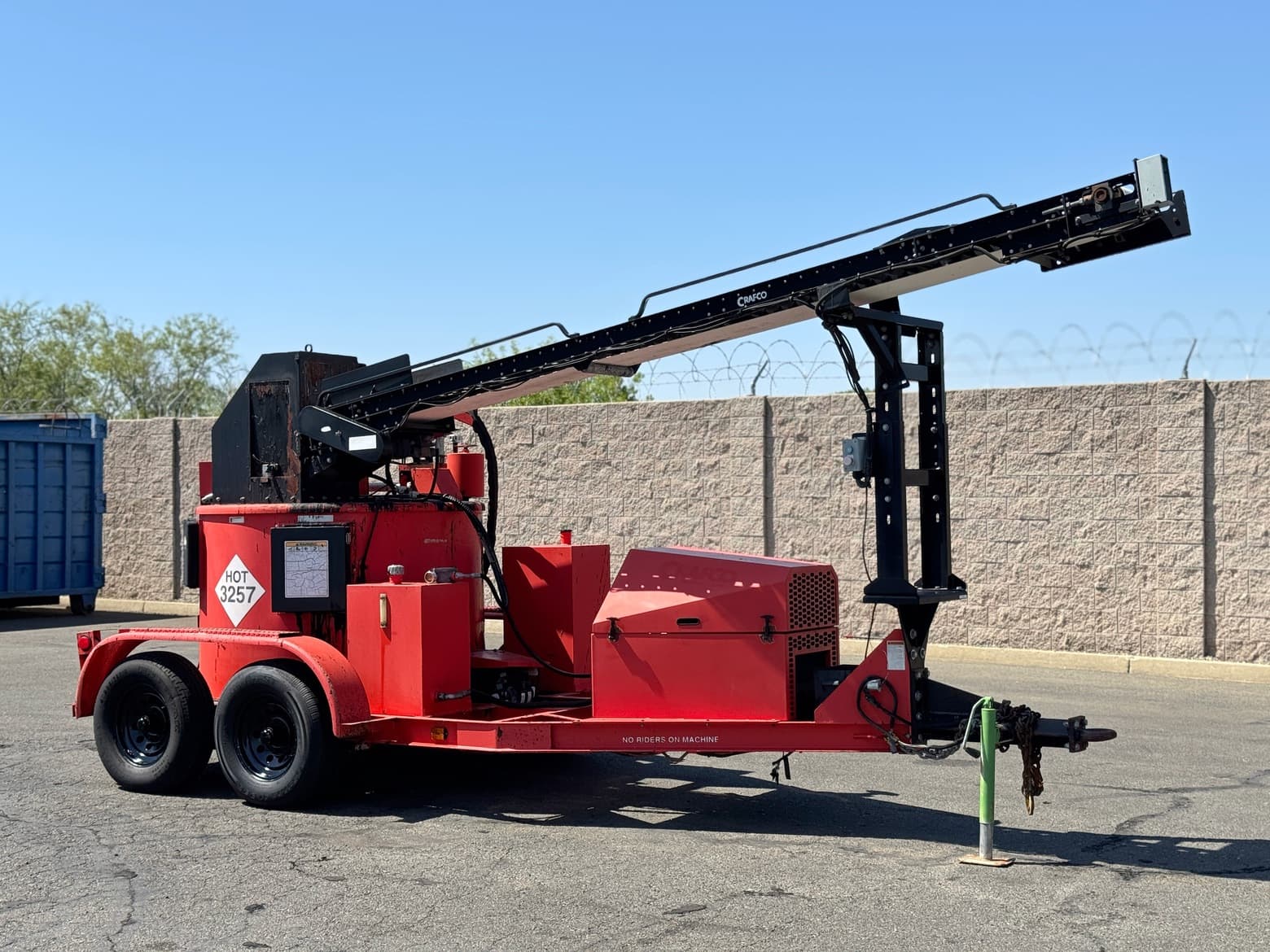 2006 Crafco Super Shot 250 Sealant Tank / Crack Sealer