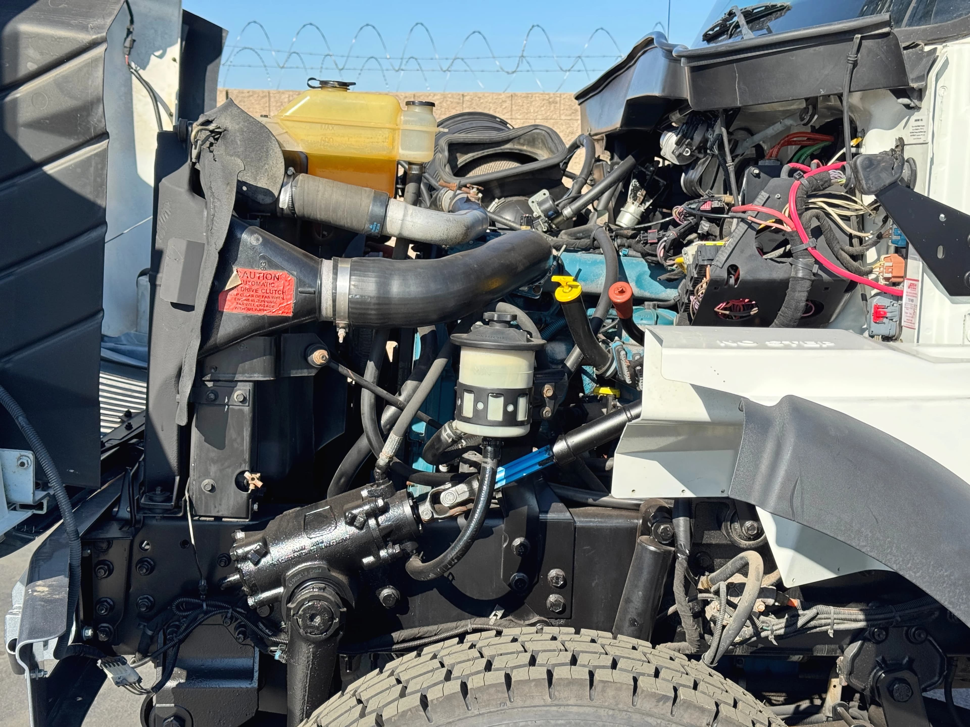 2005 International 7300 4X4 Altec AT40C Aerial Cable Placer