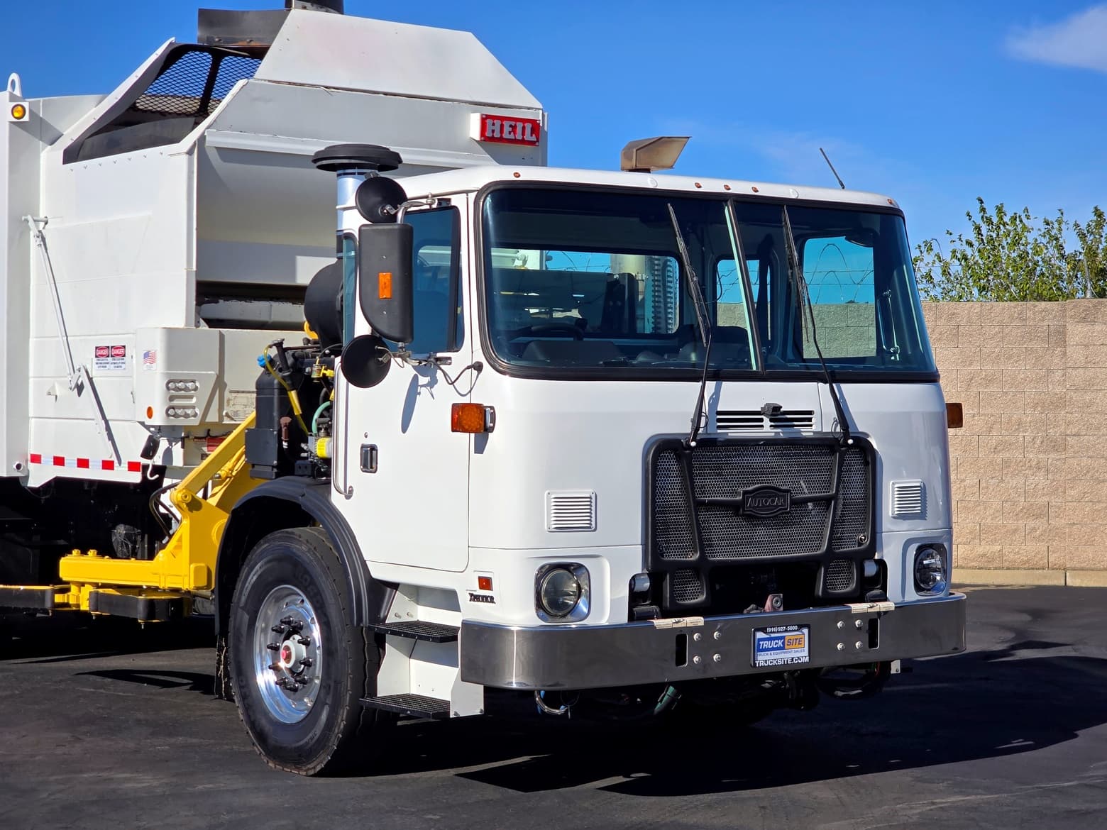 2017 Autocar Xpeditor Heil DuraPack ASL Garbage Truck