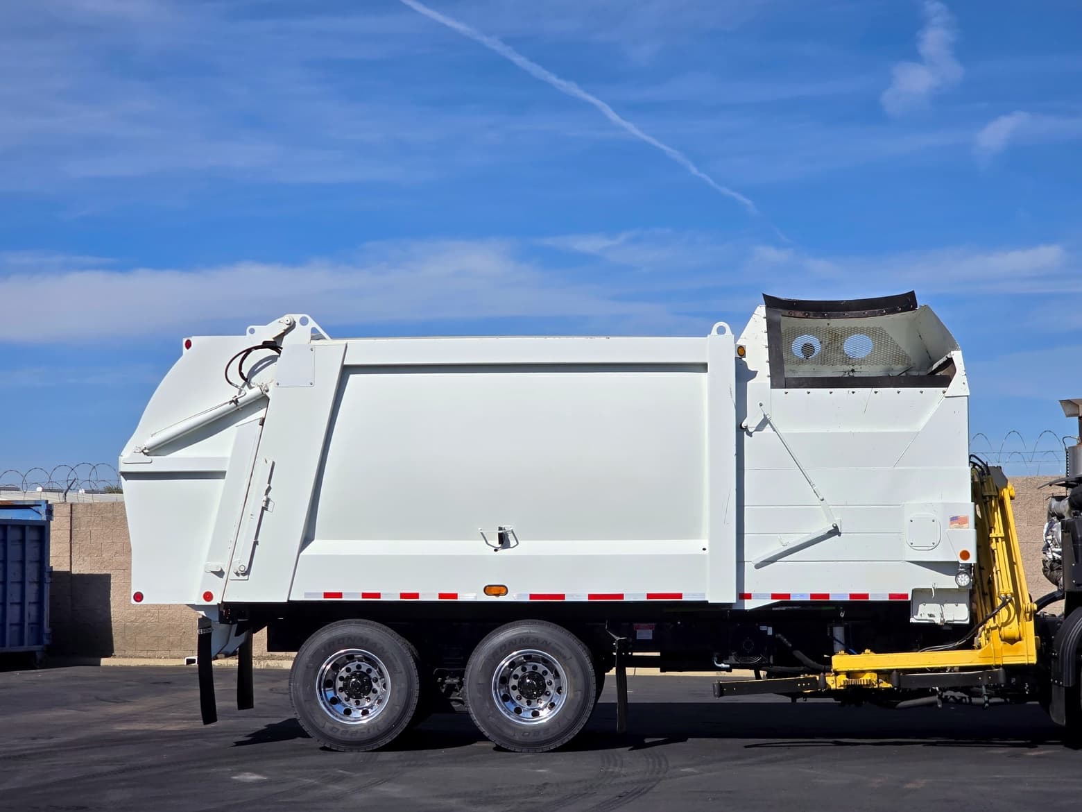 2016 Autocar Xpeditor Heil ASL 33 YD Garbage Truck