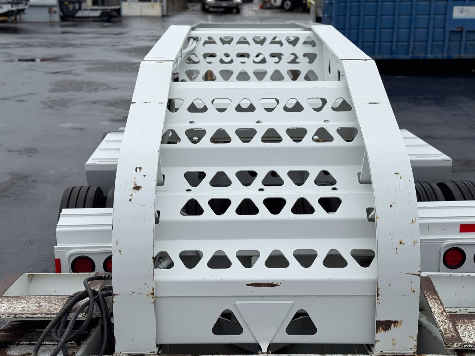 2009 Trail King Lowboy 32 Tire Expando RGN Trailer