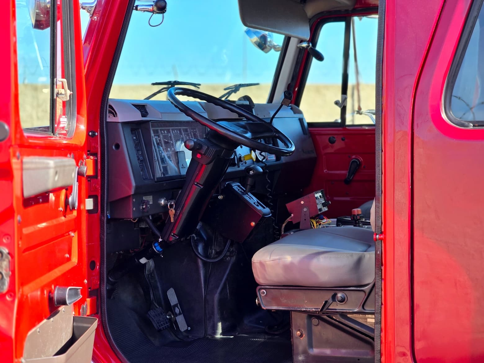1999 International 4900 Type 3 Fire Pumper