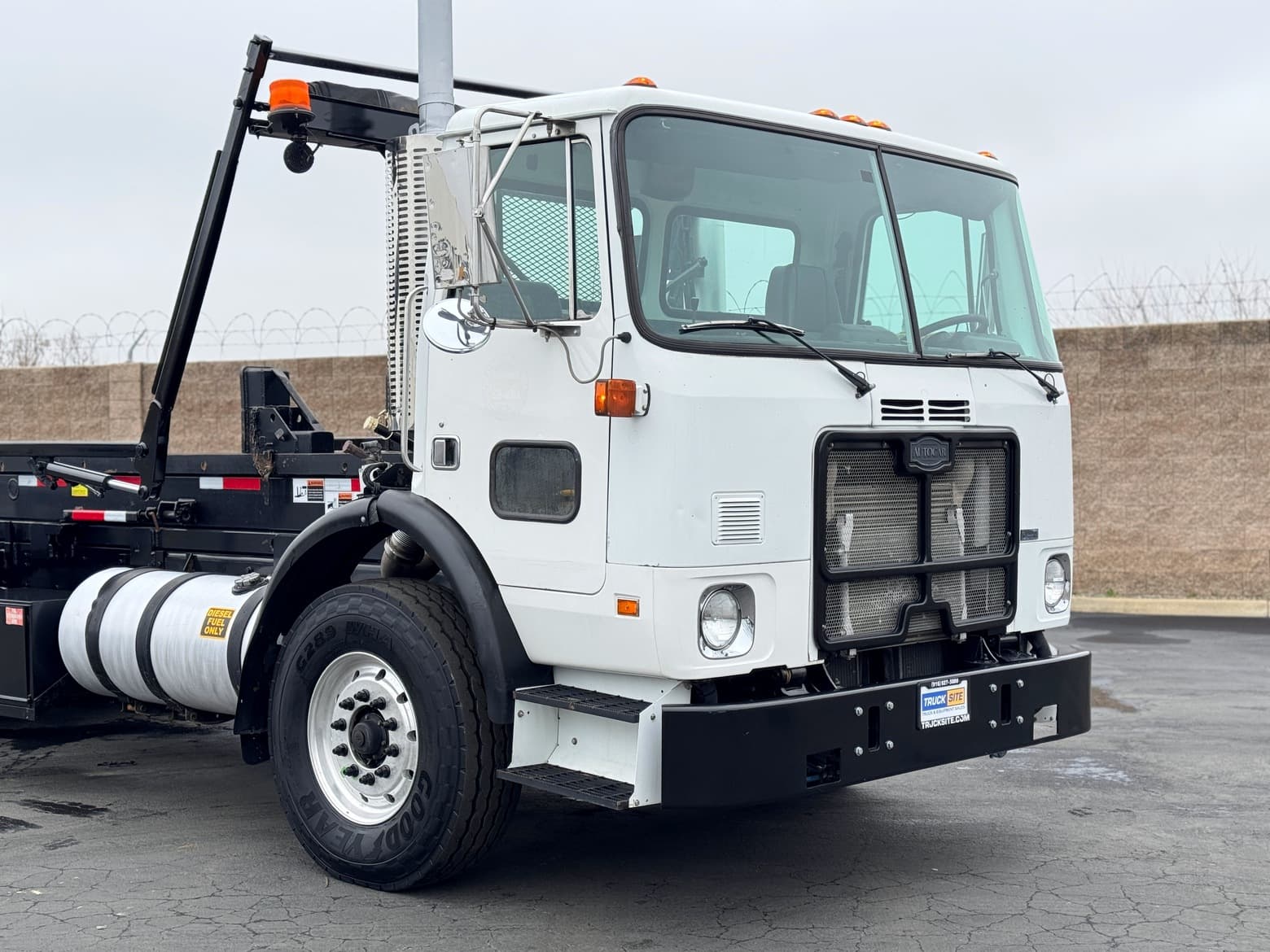 2007 Autocar Xpeditor Galbreath AFCA-TM6-24 Roll Off