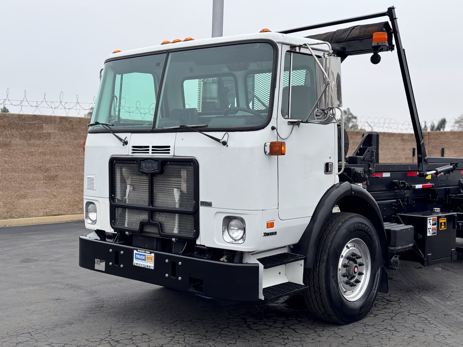 2007 Autocar Xpeditor Galbreath AFCA-TM6-24 Roll Off