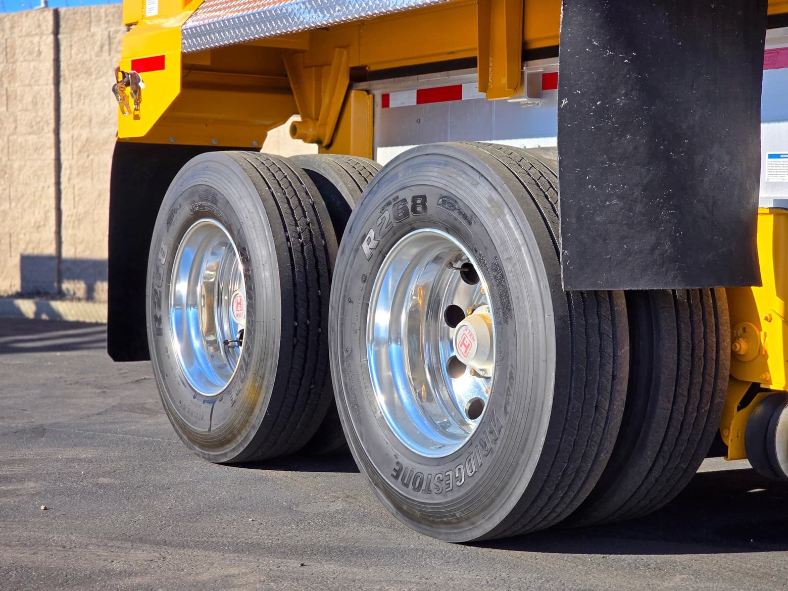 2020 East Manufacturing 40' Steel Tub Tandem Dump Trailer