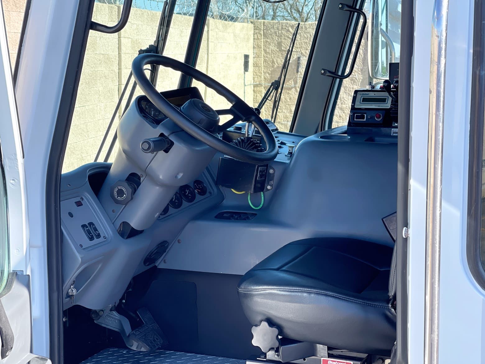 2007 Condor Amrep 40 Yard Front Load Garbage Truck