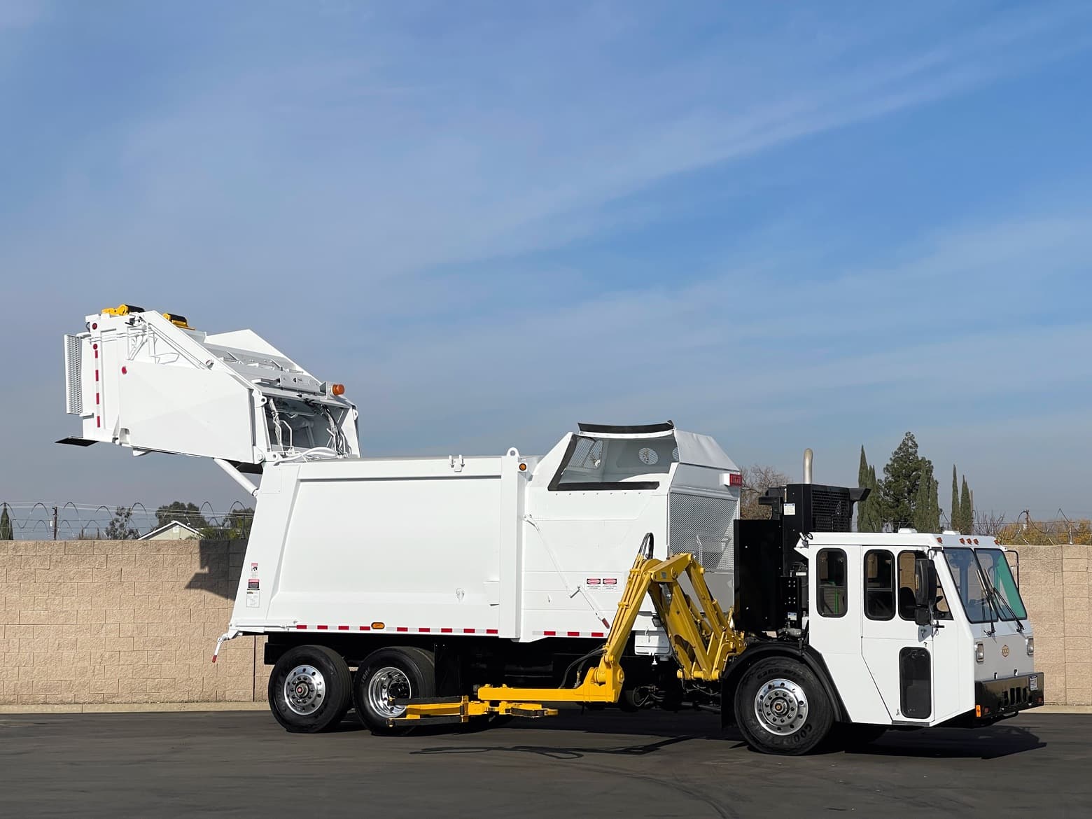 2013 CCC Heil MultiPack 33 YD Side Loader & Rear Loader